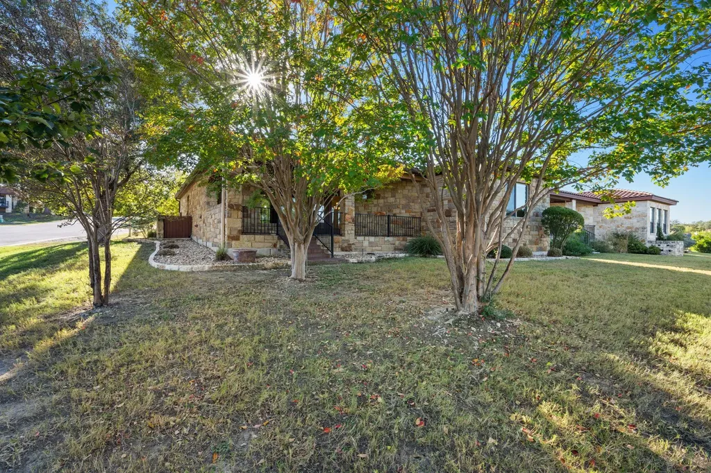 102 Cedar Glen Cove Austin TX 78734