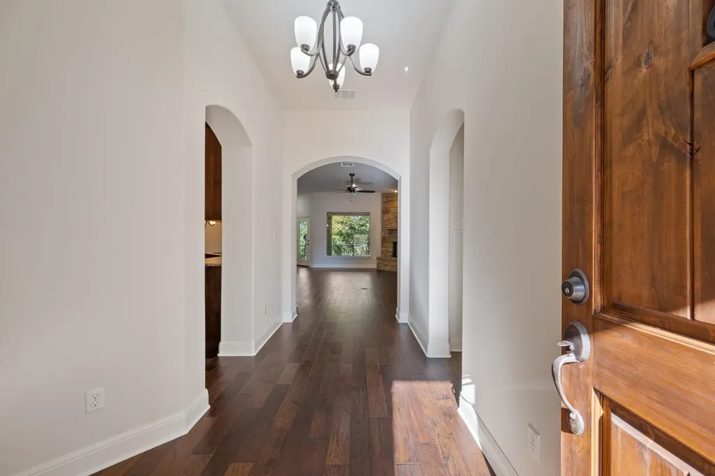 102 Cedar Glen Cove Austin TX 78734