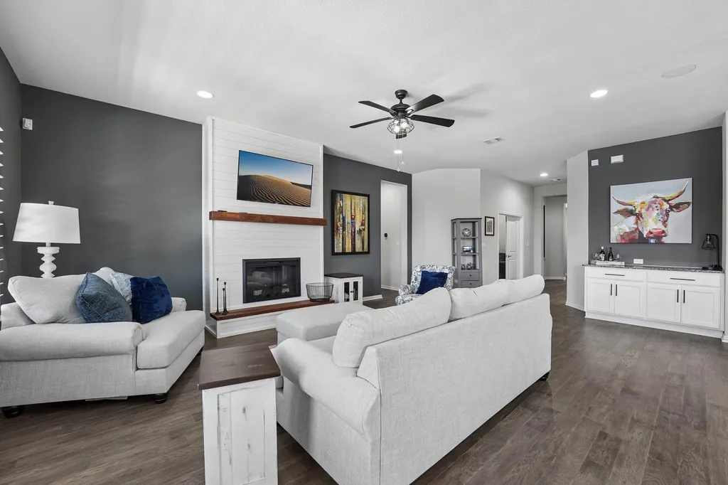 2424 Costera Street Leander TX 78641