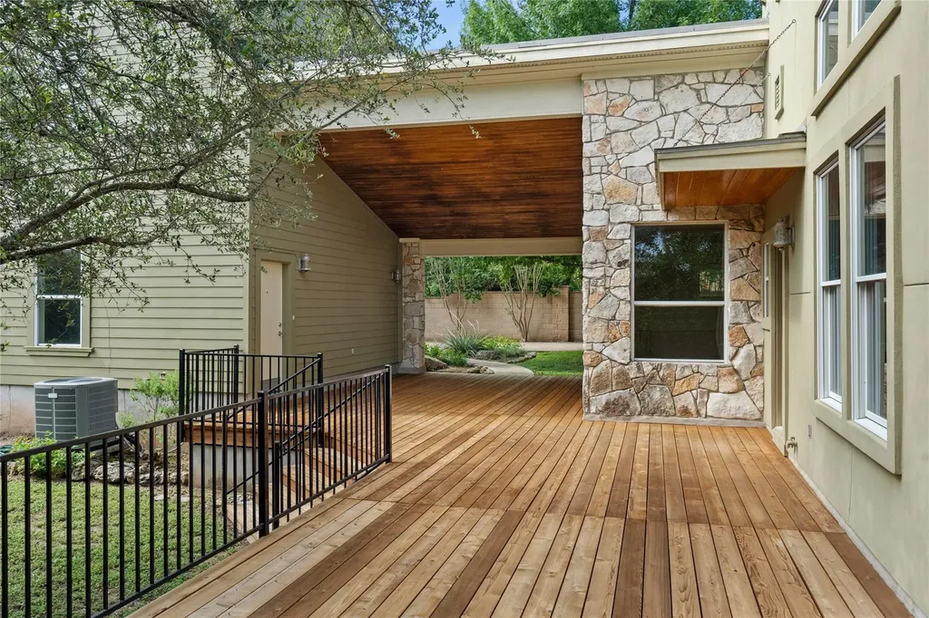 10200 Birdlip Circle Austin TX 78733