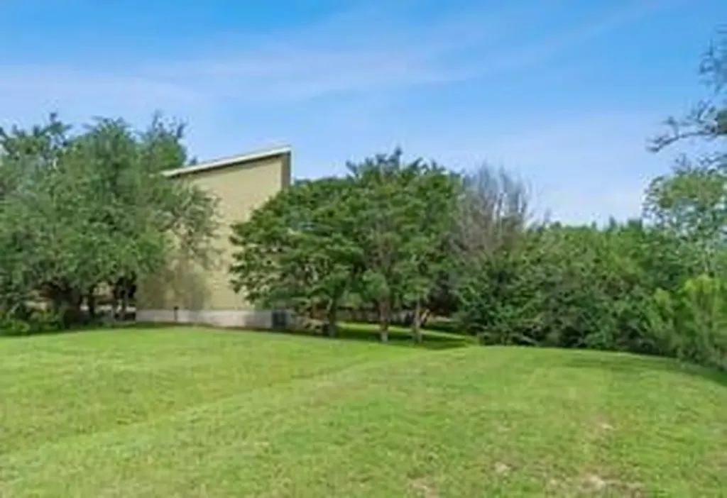 10200 Birdlip Circle Austin TX 78733