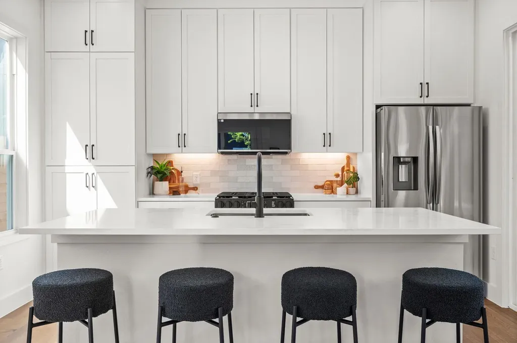 1407 Cedar Avenue Austin TX 78702