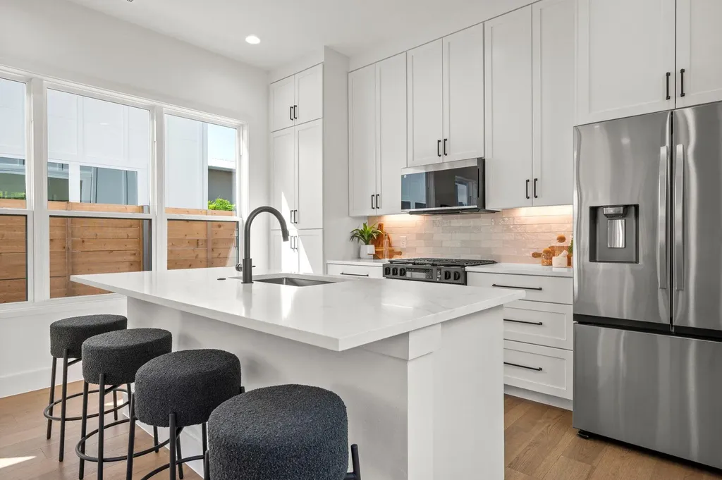 1407 Cedar Avenue Austin TX 78702