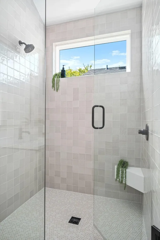 1407 Cedar Avenue Austin TX 78702