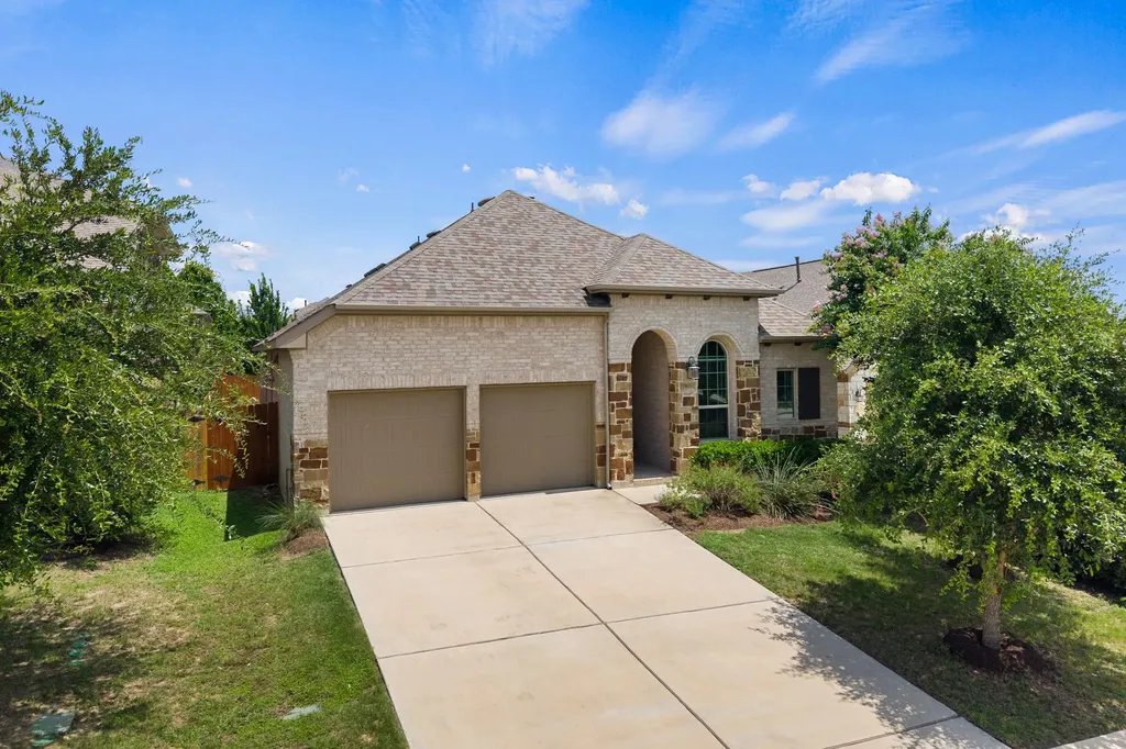 7905 Sunrise Ravine Pass Lago Vista TX 78645