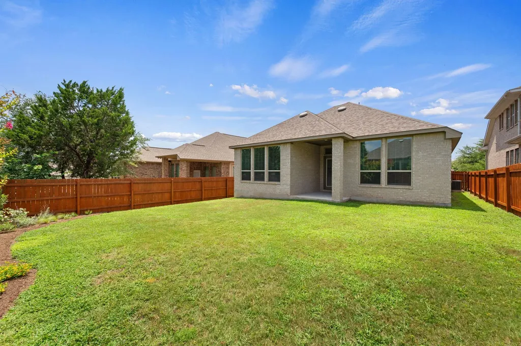 7905 Sunrise Ravine Pass Lago Vista TX 78645