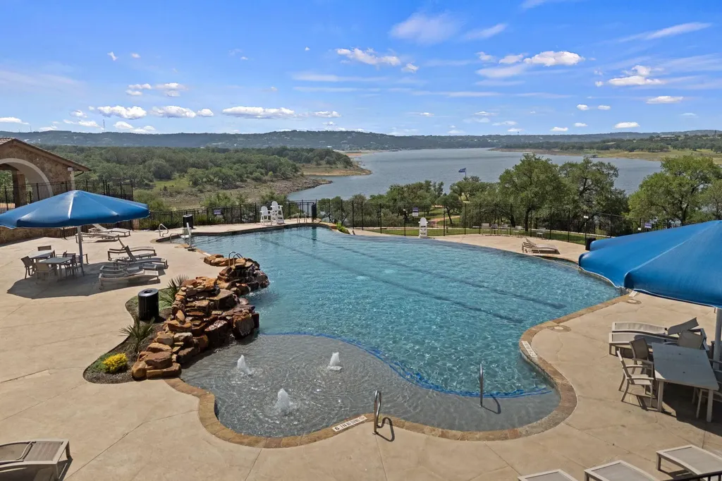 7905 Sunrise Ravine Pass Lago Vista TX 78645