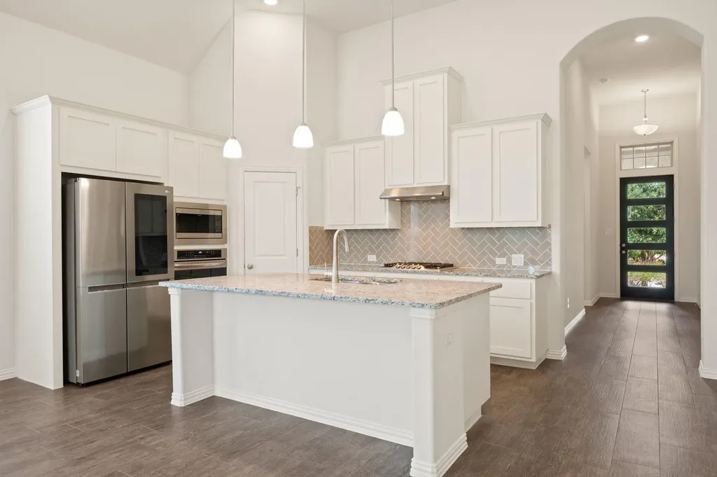 7905 Sunrise Ravine Pass Lago Vista TX 78645