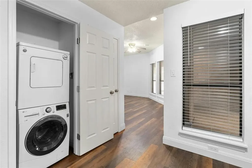 1910 Robbins Place Austin TX 78705