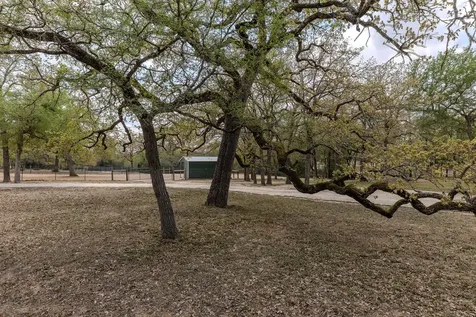 202 The Oaks Boulevard Elgin TX 78621
