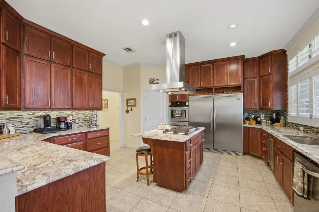 2936 Fm 1704 Elgin TX 78621