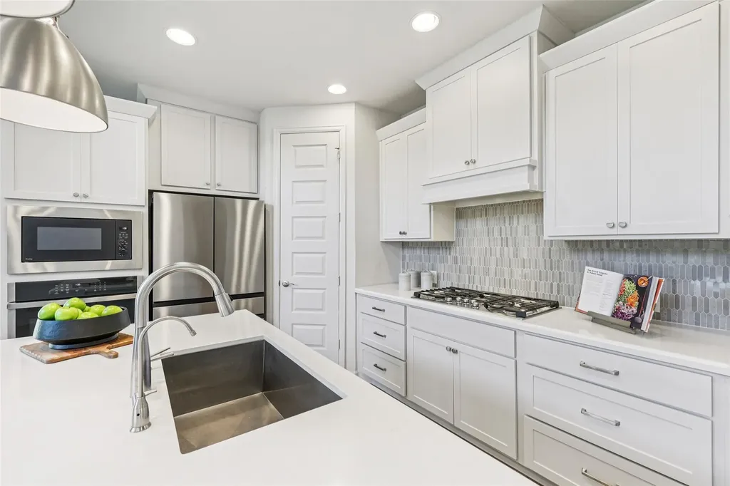 1140 Bryson Ridge Trail Leander TX 78641