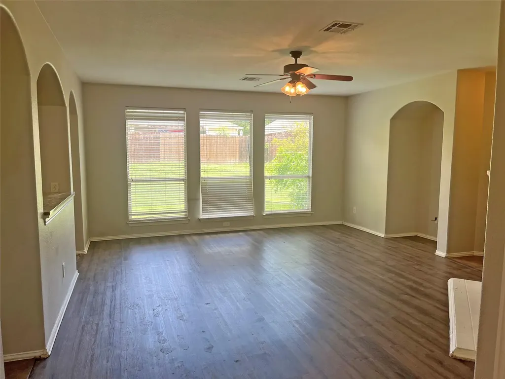140 Pecanwood S Kyle TX 78640