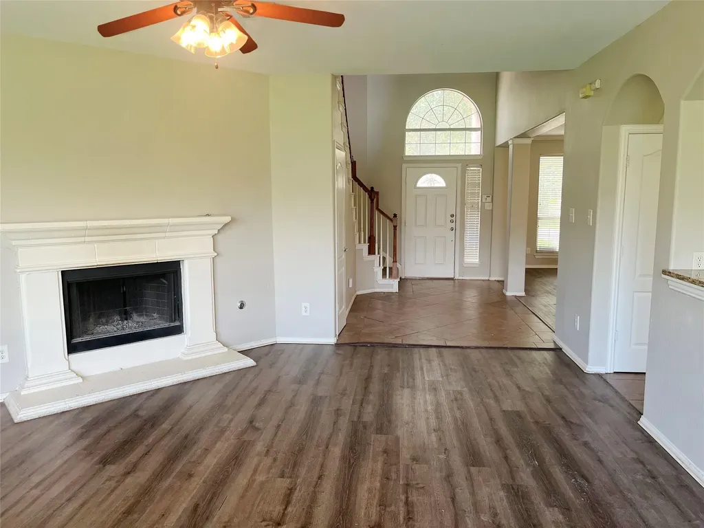 140 Pecanwood S Kyle TX 78640