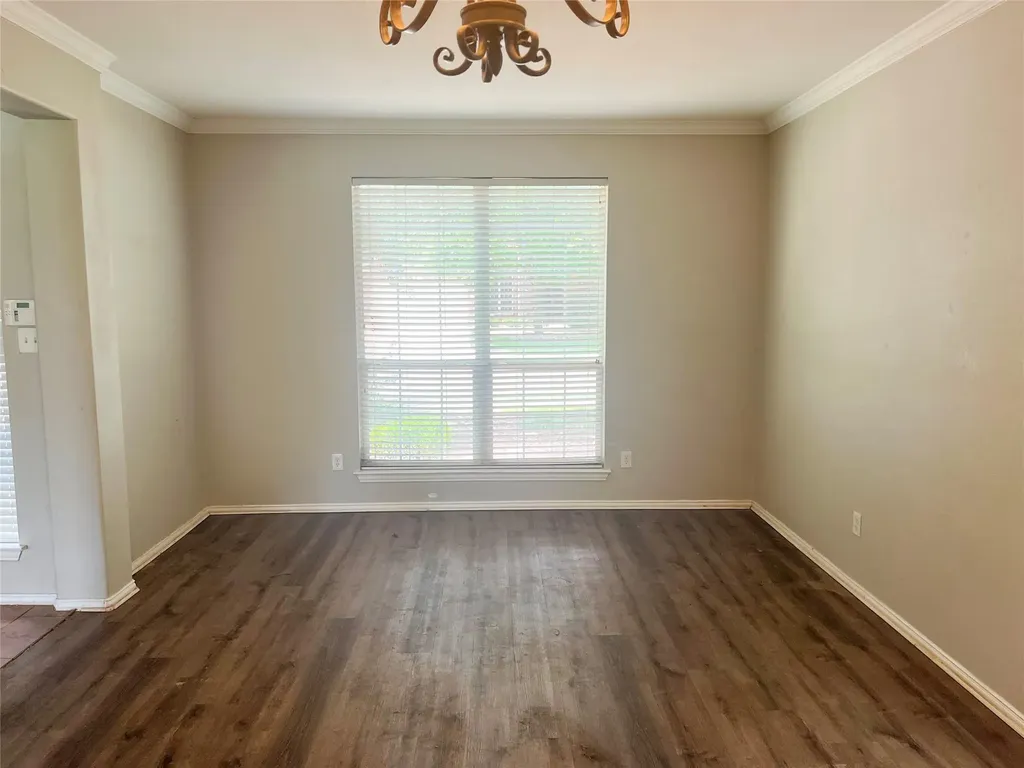 140 Pecanwood S Kyle TX 78640