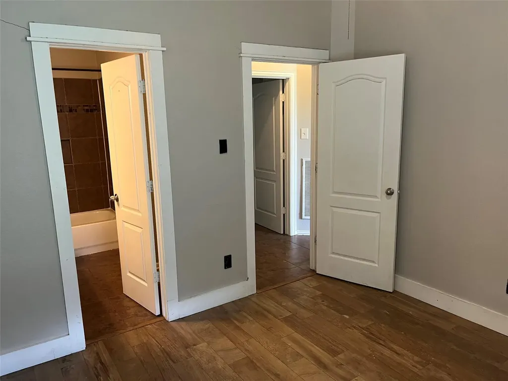 140 Pecanwood S Kyle TX 78640