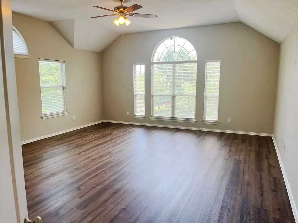 140 Pecanwood S Kyle TX 78640