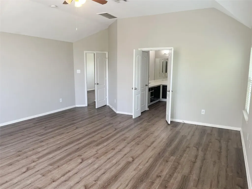 140 Pecanwood S Kyle TX 78640