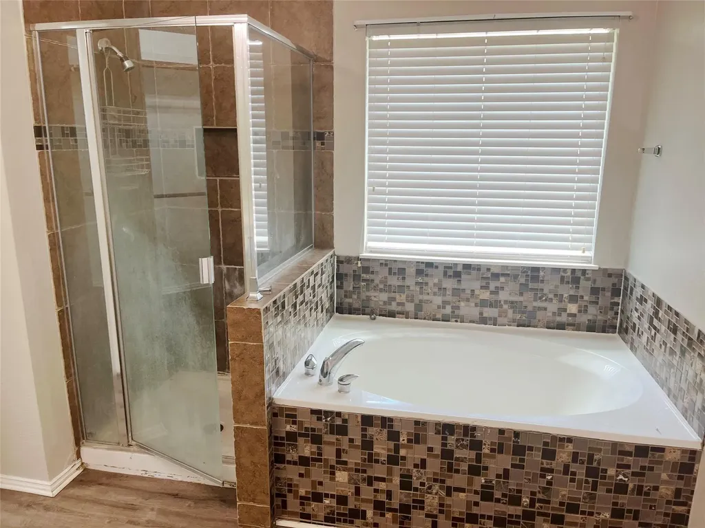 140 Pecanwood S Kyle TX 78640