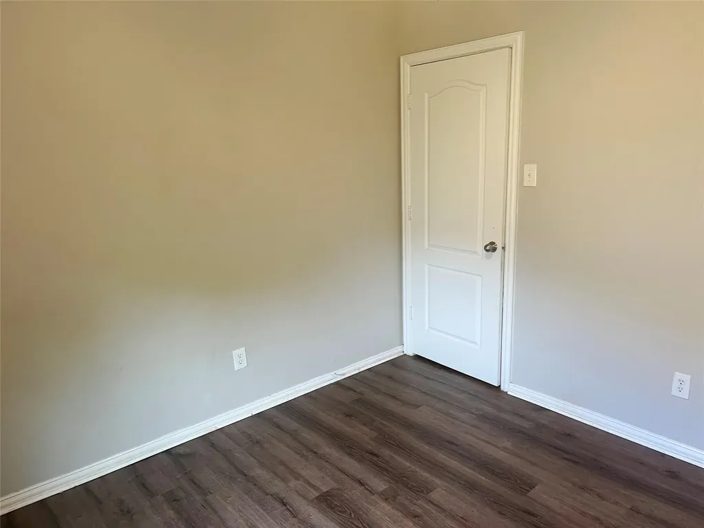 140 Pecanwood S Kyle TX 78640
