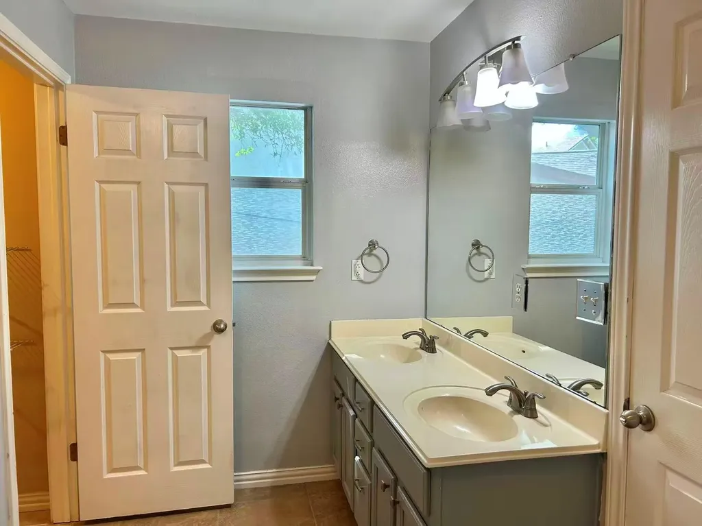 1709 Royal Ascot Drive Pflugerville TX 78660