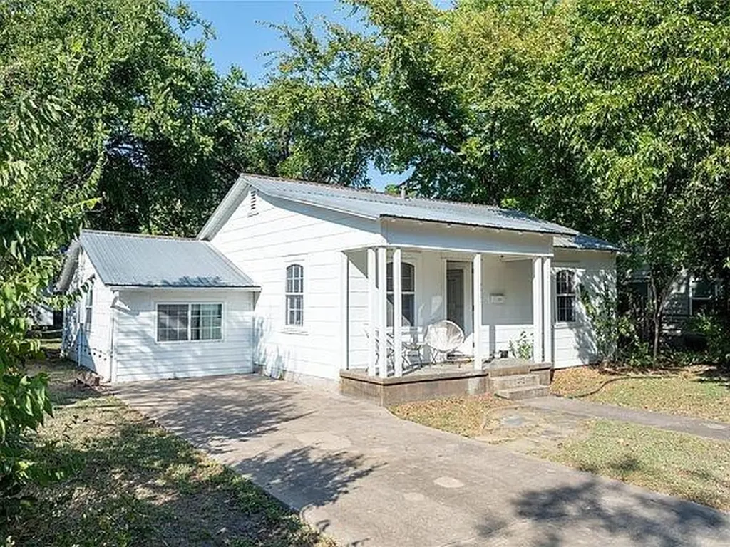 1028 E 43rd Street Austin TX 78751