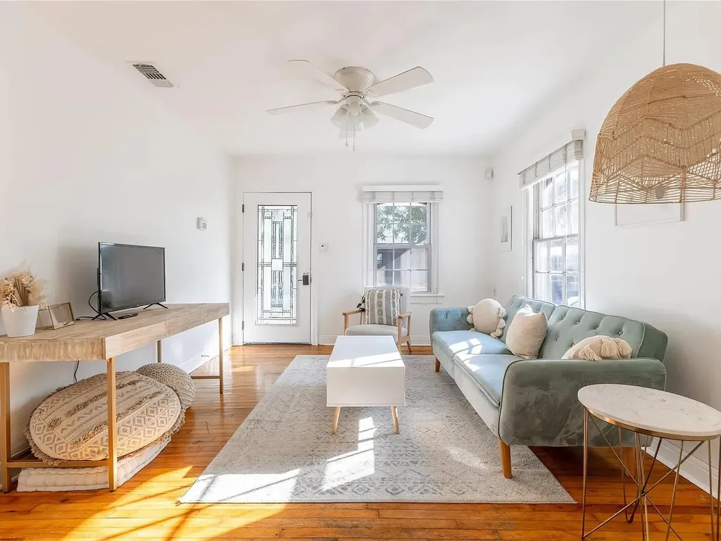 1028 E 43rd Street Austin TX 78751