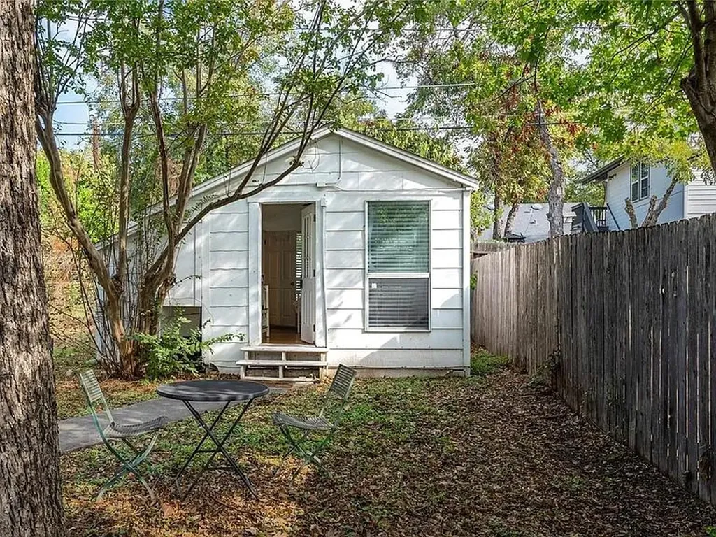 1028 E 43rd Street Austin TX 78751