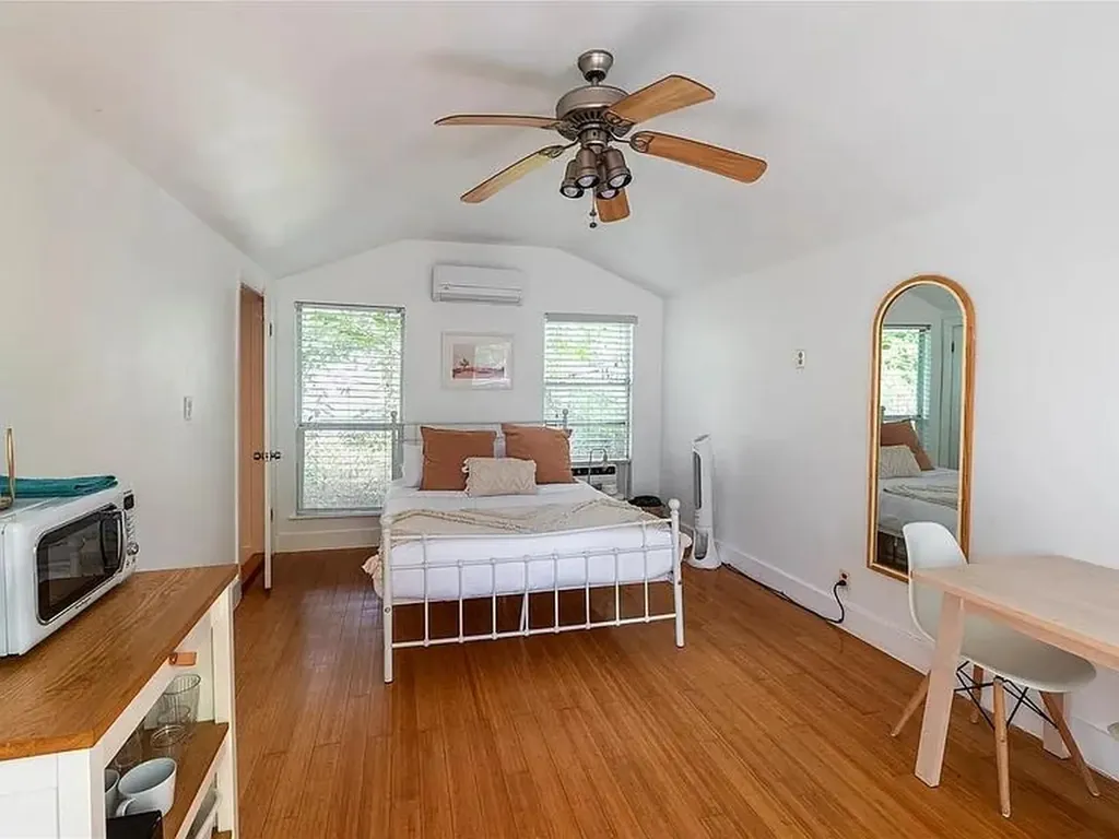 1028 E 43rd Street Austin TX 78751