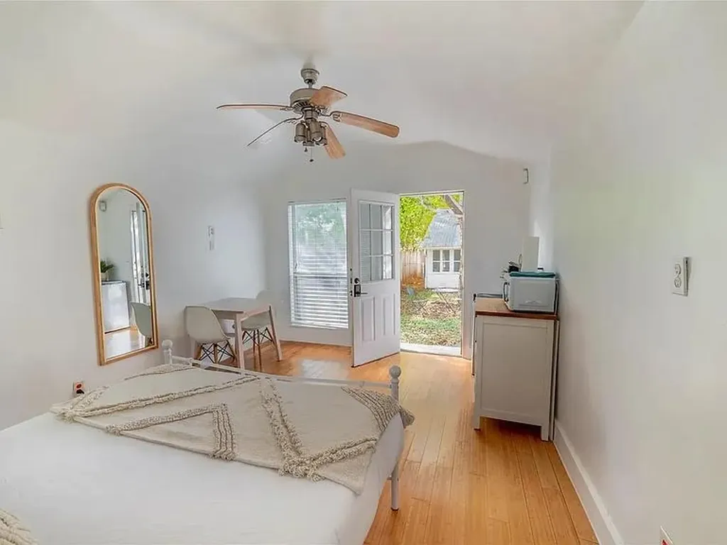 1028 E 43rd Street Austin TX 78751