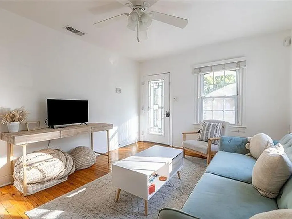 1028 E 43rd Street Austin TX 78751