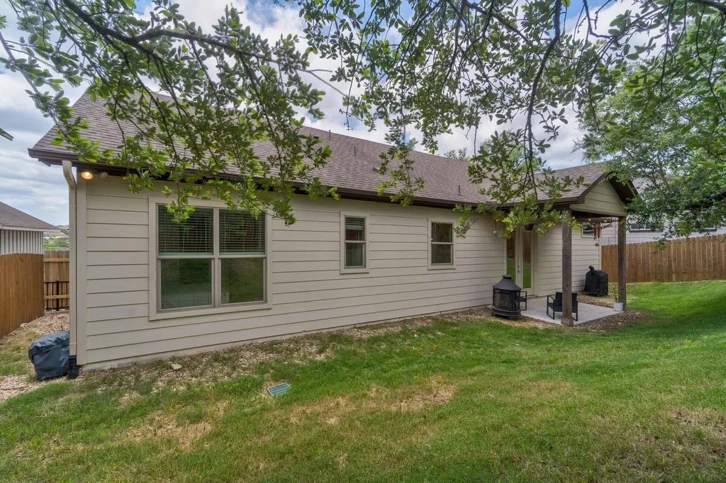 10129 Longhorn Skyway Dripping Springs TX 78620