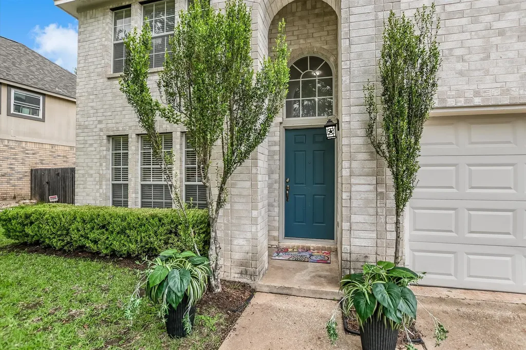 903 Creekmont Drive Round Rock TX 78681