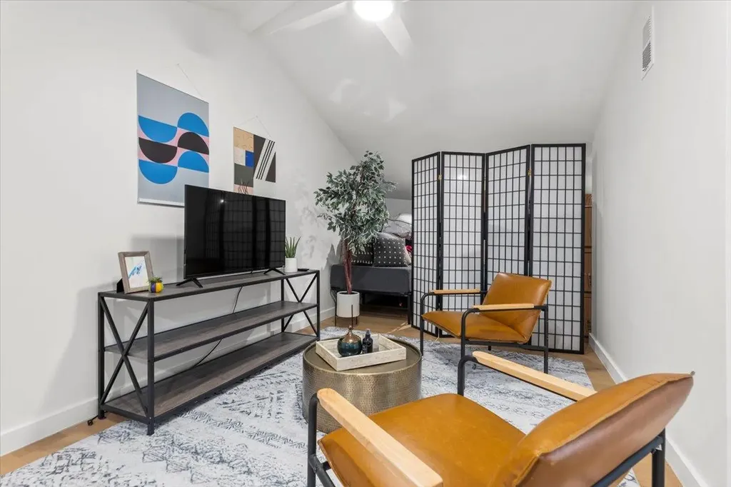 1225 Hillside Avenue Austin TX 78704