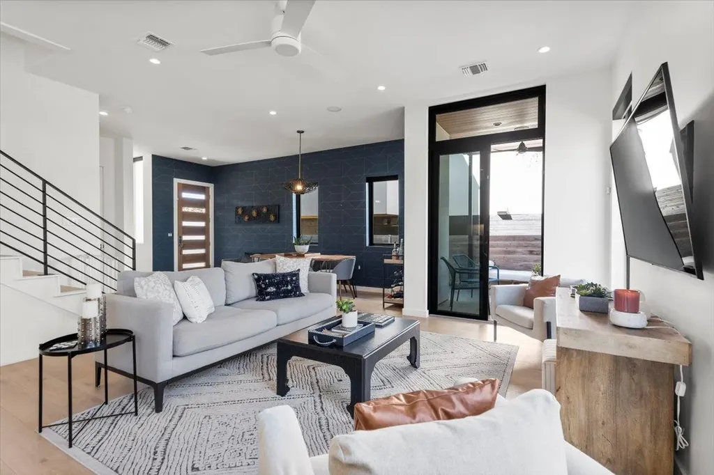 1225 Hillside Avenue Austin TX 78704