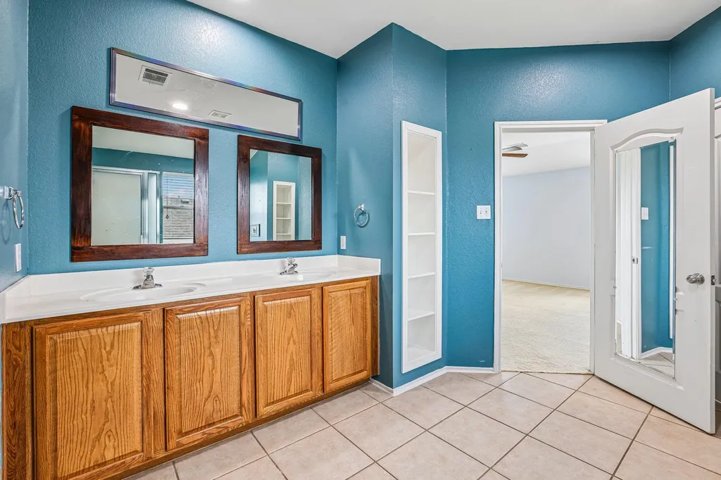 112 Floating Leaf Drive Hutto TX 78634