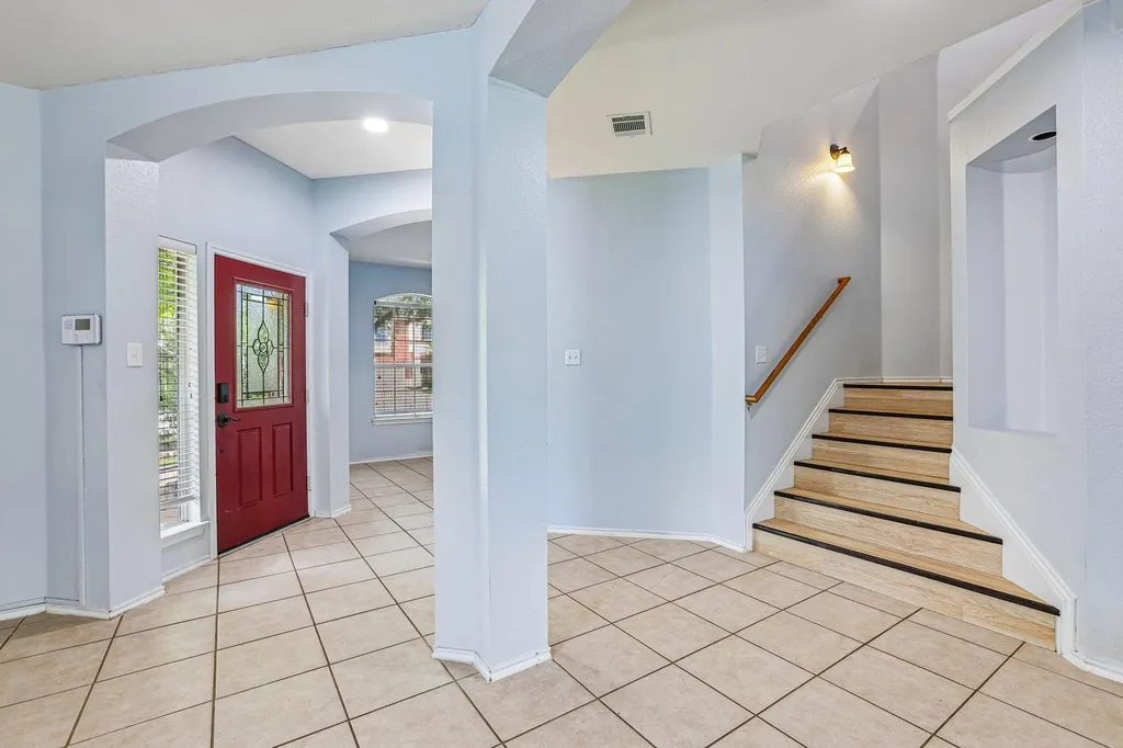 112 Floating Leaf Drive Hutto TX 78634