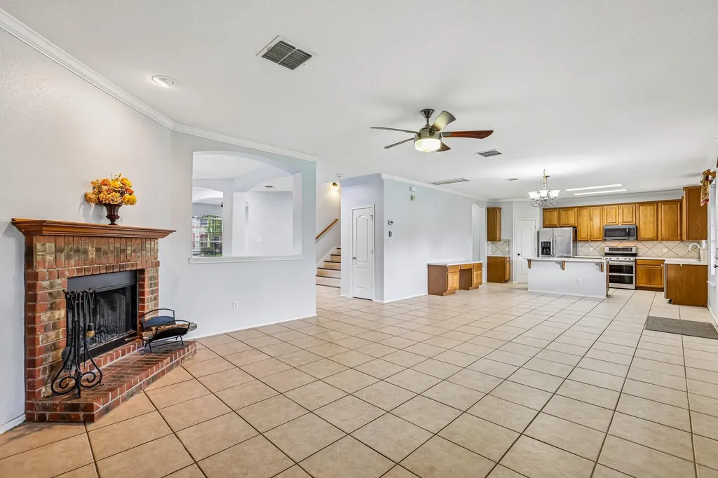 112 Floating Leaf Drive Hutto TX 78634
