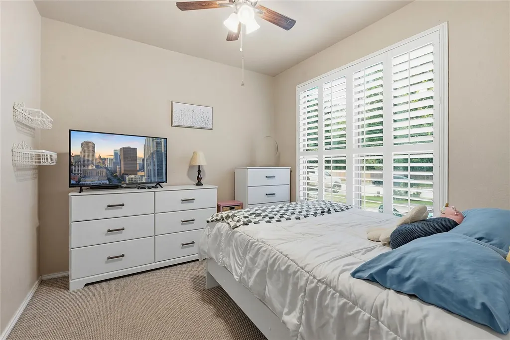 506 Glacier Point Trail Taylor TX 76574