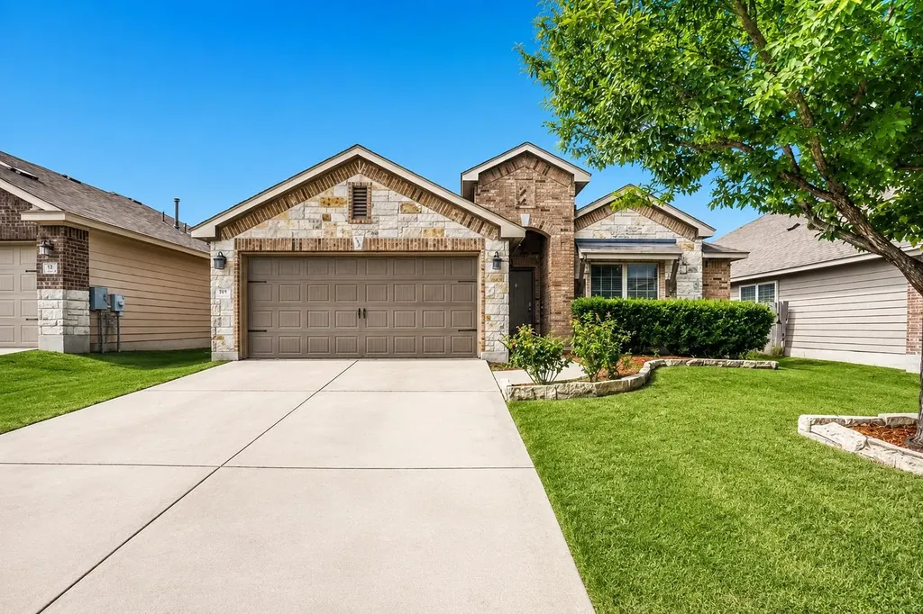 103 Buescher Cove Hutto TX 78634