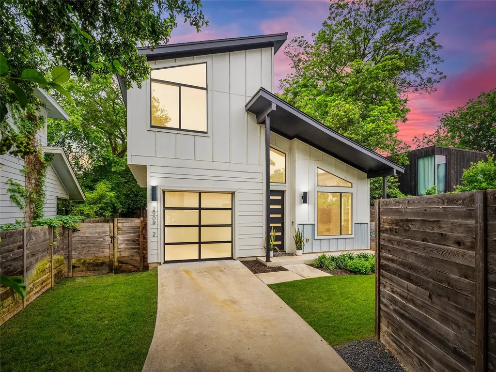 2909 E 3rd Street Austin TX 78702
