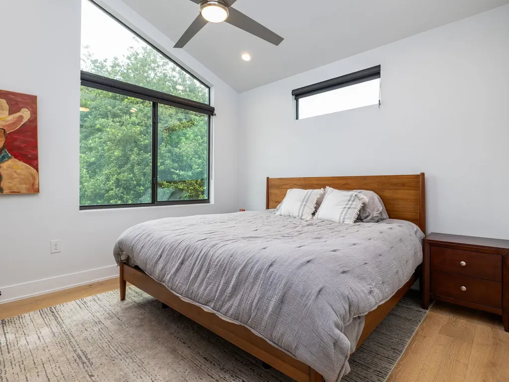 2909 E 3rd Street Austin TX 78702