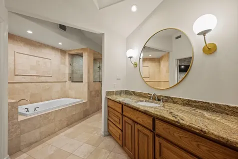1005 Challenger Lakeway TX 78734