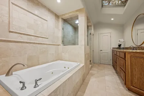 1005 Challenger Lakeway TX 78734