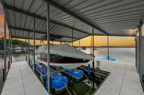 1005 Challenger Lakeway TX 78734