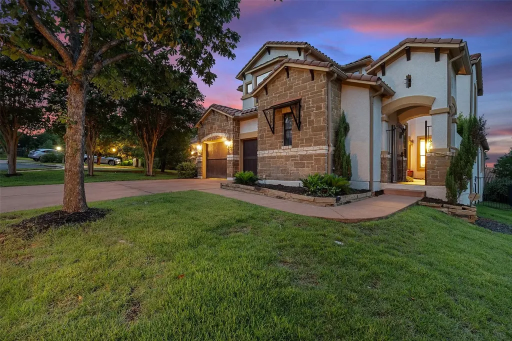 106 Indigo Run Cove Austin TX 78738