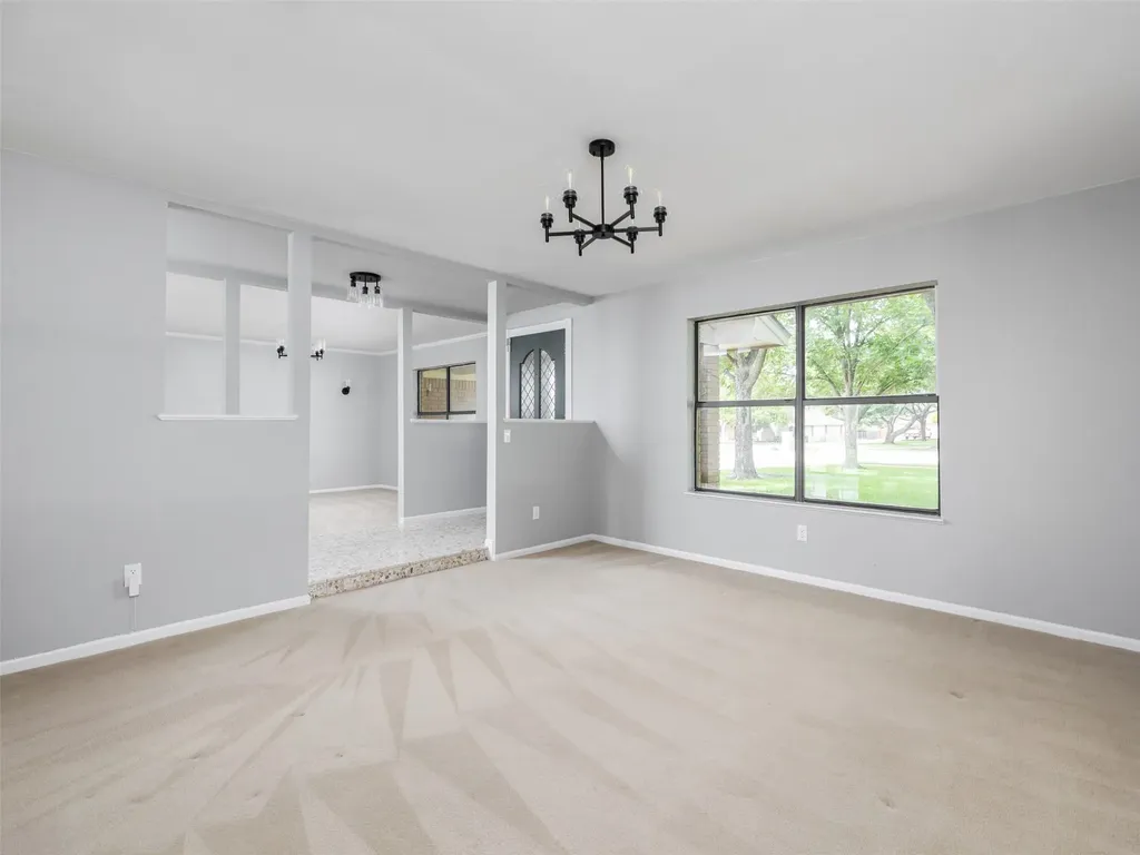 2707 North Drive Taylor TX 76574