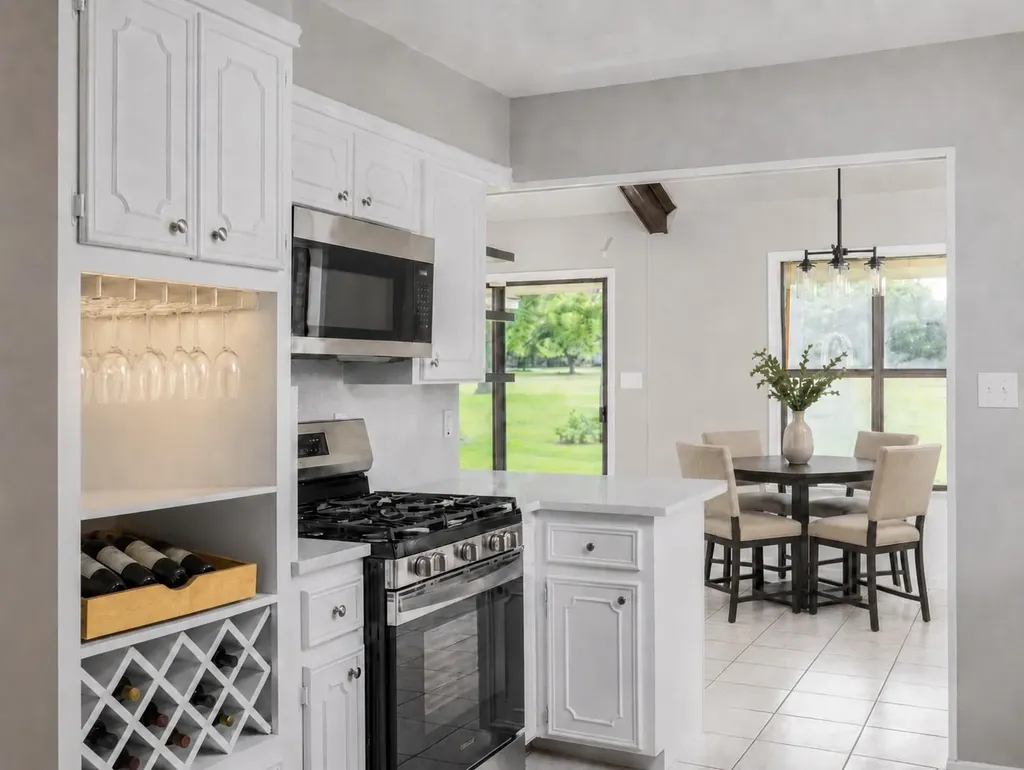 2707 North Drive Taylor TX 76574