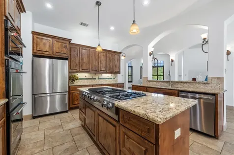 402 Zephyr Street Lakeway TX 78734
