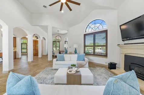 402 Zephyr Street Lakeway TX 78734